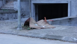 Hà Nội: Phát hiện thi thể người đàn ông trên vỉa hè